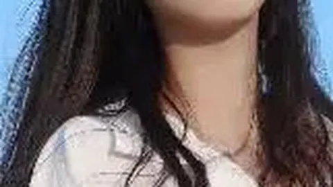 姚晨45岁晒儿时照，11岁“土豆”体重过轻引热议