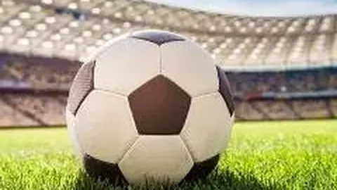 金阳街道篮球架旁邻里情谊浓